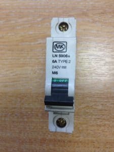 MK LN 5932S B32 Circuit Breaker