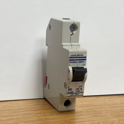 Dorman Smith M9 Type 3 32amp MCB
